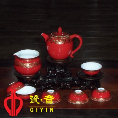 8頭紅釉琺瑯花卉紋茶具