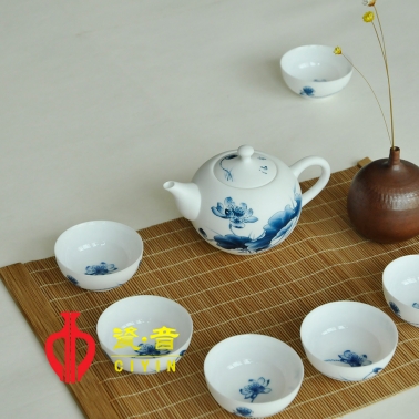 10頭素荷紋茶具