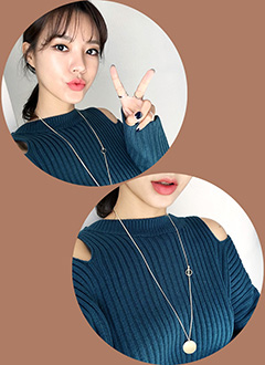 MetalLongNecklace