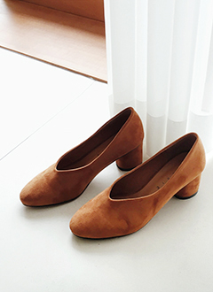 RoundToeSuedeMiddleHeel