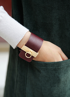MagnetClosingBracelet