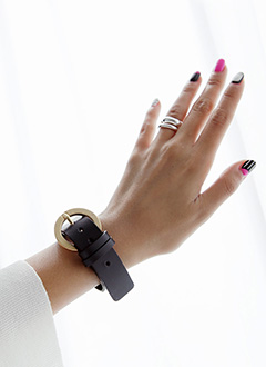 CowLeaterBeltedBracelet