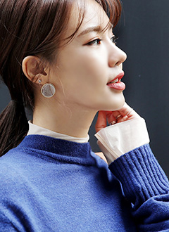 VelvetCircleEarring