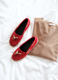 RoundToeEspadrilleLoafers
