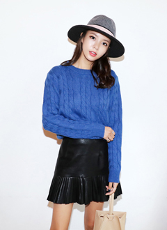 TwistedKnitTee