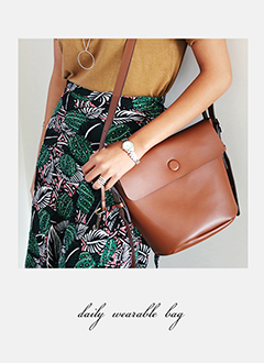 SimpleShoulderBag