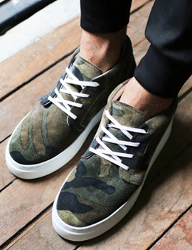 TwoTypeHighTopShoes