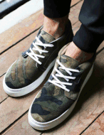 TwoTypeHighTopShoes