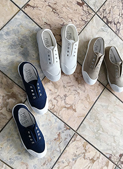 EyeletDetailingCasualSneakers
