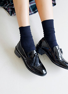 TassleBlackLoafer