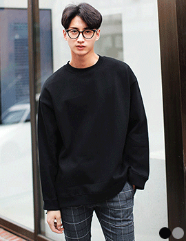 LooseFitFleeceSweatshirt