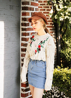 FloralEmbroideryKnit