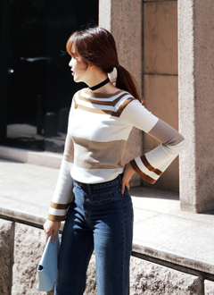 RaglanStripeSweater