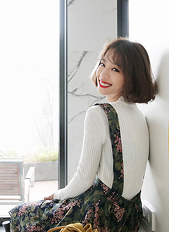 RoundNeckBasicSweater