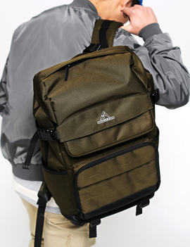CasualPocketBackpack