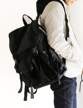 CasualPocketBackpack