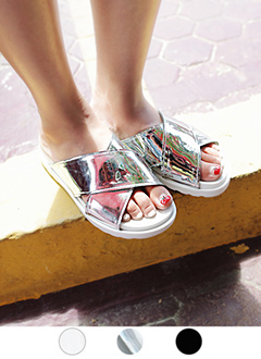 3ColorX-strapSandal