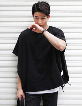 UniqueStringBoxyTee