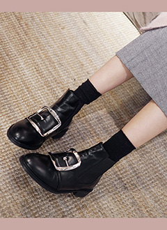SideBandingBuckleAnkleBoots