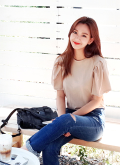 SleevePintuckTee