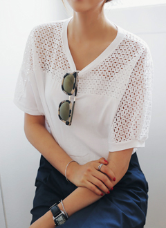 LooseFitShoulderEyeletTee