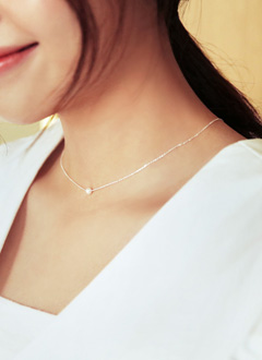 SilverSmallPearlNecklace