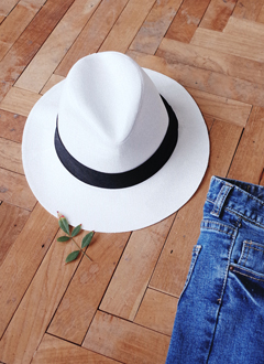 ColorblockStrapFloppyHat