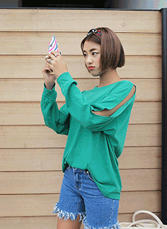 ShoulderSlitLooseFitTee