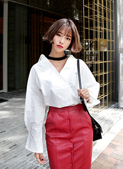 V-neckCollarLooseFitChokerShirt