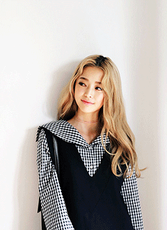CheckedWideCollarBlouse