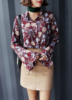 BellSleeveFloralBlouse