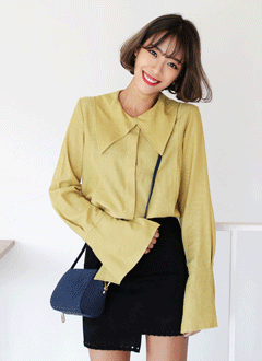 WideCollarLongSleeveBlouse