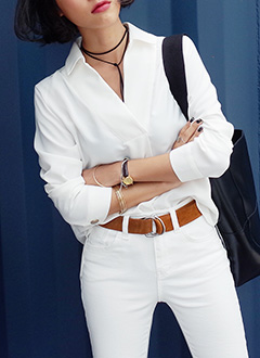 NeckCollarV-neckBlouse