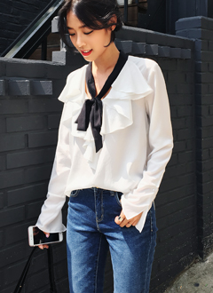 Ruffle&RibbonNeckBlouse