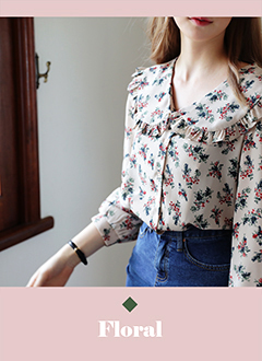FloralRuffleNeckShirredBlouse