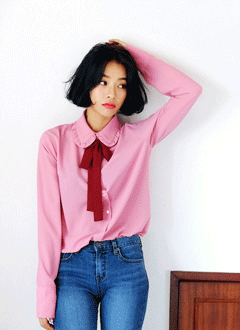 RuffleCollarBlouse