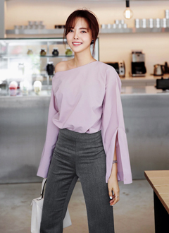 OffTheShoulderSlitSleeveBlouse