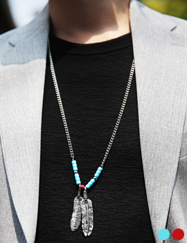 LeafMetalNecklace