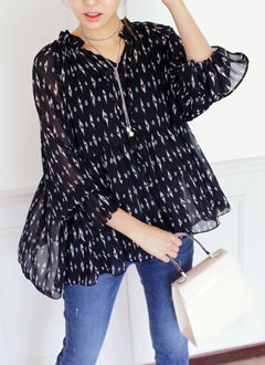 ShirringFlareSheerBlouse