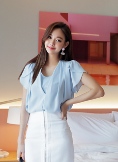 PuffSleeveBlouse