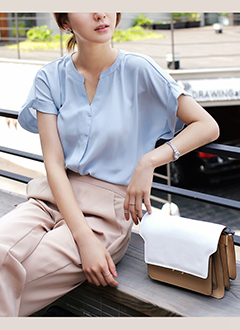 V-neckRoll-upSleeveBlouse