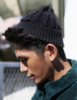 CableKnitBeanie
