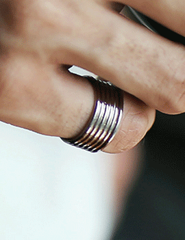 EdgedSteelFingerRing