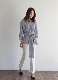 RibbonTiePinstripeShirt