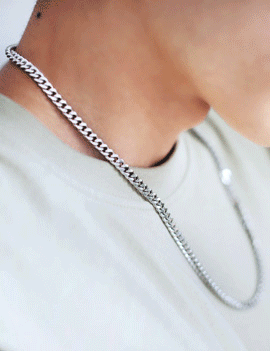 4TypesMetalNecklace