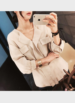SoftV-neckBlouse