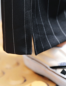 ModernStripedWidePants