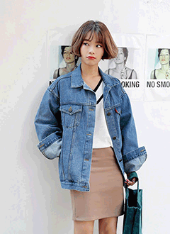 BoxyFitDenimJacket