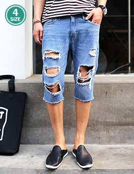 DestroyedLightBlueShrotsDenim