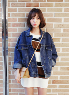 VintageBoxyFitDenimJacket
